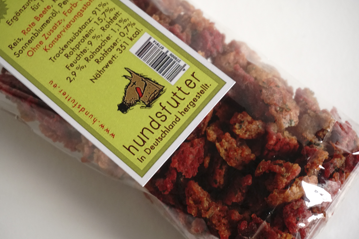 snacks veganos hipoalergénicos para perros en bolsas de celofán compostables de hundsfutter