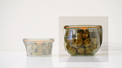 snacks hipoalergénicos naturales para perros con queso vegano en vaso 220 g.