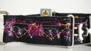 einzigartige handgemachte Hundehalsbänder Leinen und Zubehör aus der fairen Manufaktur Hundefutter